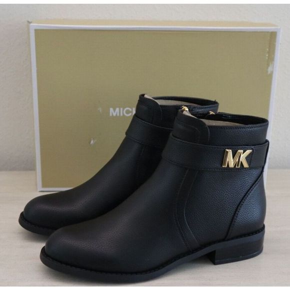 MICHAEL Michael Kors Women's 5M Black Faux Leather Jilly Flat Bootie $112 - Picture 1 of 10